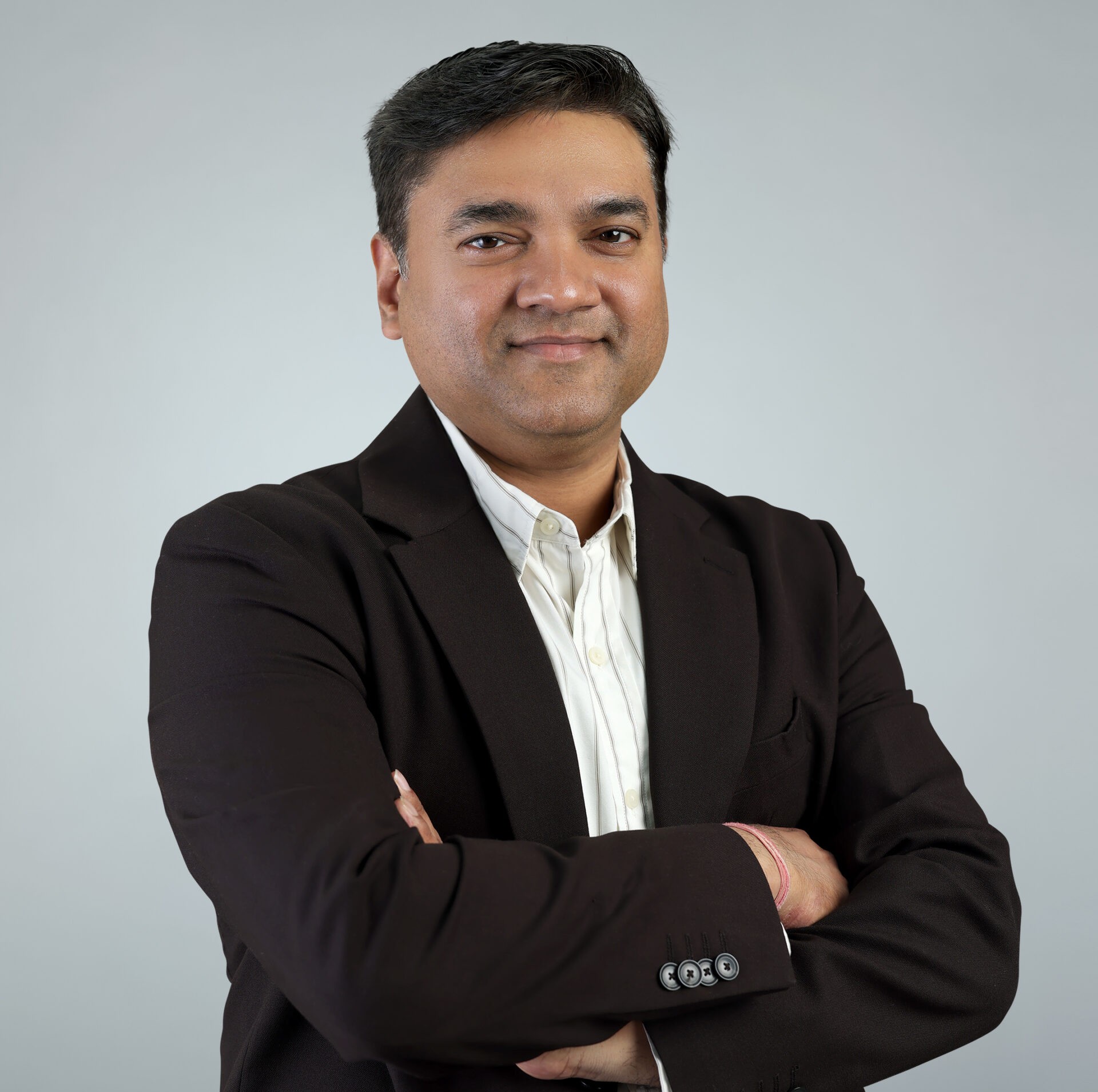  Saurav Shah 